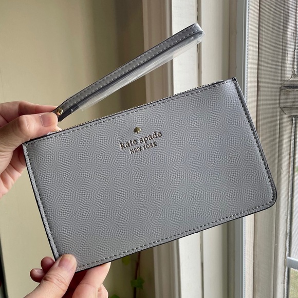 Kate Spade Wristlet Light Grey - Picture 1 of 3